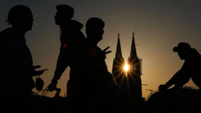 Fast 12.000 Neuinfektionen, Inzidenz steigt