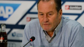 Huub Stevens nimmt Abschied