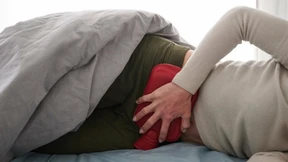 Was Frauen gegen Endometriose hilft