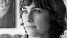 Geheimnisse, Lügen und die Flucht vor dem tyrannischen Vater: Sara Mesa über ihren Roman „Die Familie“