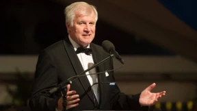 Seehofer kritisiert Gabriels Kurs bei Rüstungspolitik