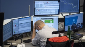 Börsianer sehen schwarz: Ukrainekrieg lässt Konjunktur-Barometer einbrechen