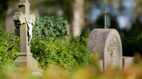 Rätsel um gut erhaltene Friedhofsleiche gelöst