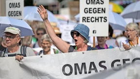 Sie kann stricken, backen und sich wehren