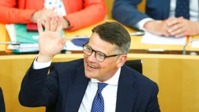 Neuer hessischer Ministerpräsident ernennt Kabinett