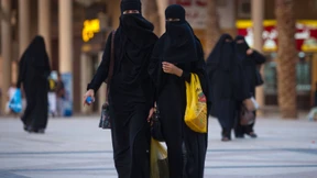 Schülerin weigert sich, ihren Nikab abzulegen