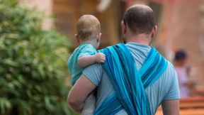 Warum junge Väter immer älter werden