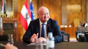 Der Kanzler ist zurück auf dem sinkenden Schiff