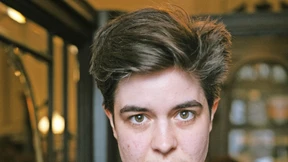 Erbin verschenkt Millionen