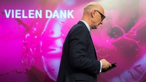 Der Telekom-Chef muss nach Berlin