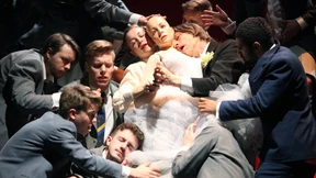 Balztänzchenschieberschritt zum Schafott