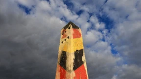 Wie unsichtbare Mauern noch immer Ost und West trennen