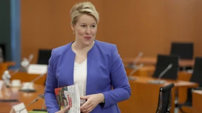 Aus der Koalition kommt jetzt Kritik an der Familienministerin