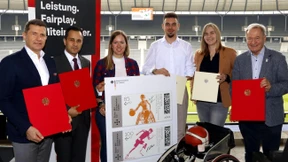 Revolution im Briefmarken-Format