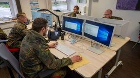 Wehrbeauftragte kritisiert Corona-Amtshilfe