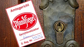 Anwalt will Staatskanzlei pfänden lassen