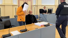 Fahrlehrer wegen Vergewaltigung und sexuellen Übergriffen vor Gericht