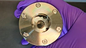 Unberührte Urmaterie im Chemielabor