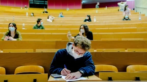 Fast jeder Zweite schließt an Bachelor Master an