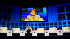 Viele Reden und ein Occupy-Iglu