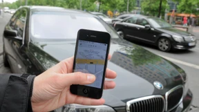 Uber feiert Festpreis-Erfolg, Taxi-Vereinigung übt Kritik