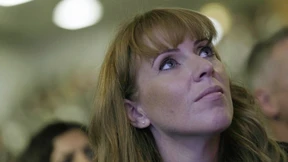 Schöne Beine im Unterhaus