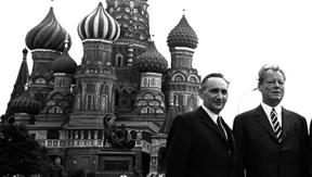 Was Egon Bahr mit Putin zu tun hat