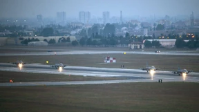 Amerikanische Kampfflieger starten Angriff auf IS