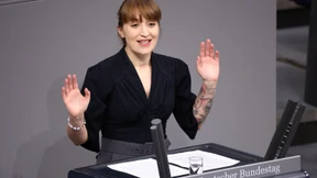 Nicht die Hand reichen