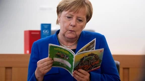 Merkel zu Besuch in der Rechtsstaatsklasse