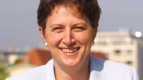 Dschisela, Königin von Birmingham