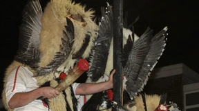 Frauen auf Borkum demonstrieren für Nikolausbrauch „Klaasohm“