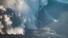 Maya Gabeira surft 22-Meter-Welle