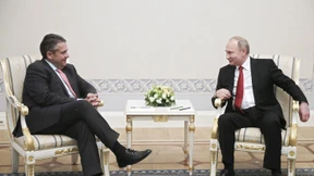 Putin diniert mit Gabriel und Schröder in seiner Residenz