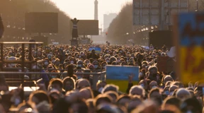 Tausende Menschen bei Solidaritäts-Konzert für die Ukraine