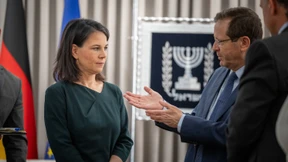 Baerbock in Israel: Große Sorge um Eskalation im Norden