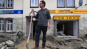 Unwetter treffen Nordrhein-Westfalen — Retter im Großeinsatz