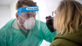 Zahl der Ansteckungen und Todesfälle sinkt