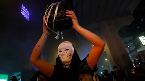 Neue Proteste in Hongkong schlagen in Gewalt um