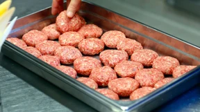 CDU im Norden verlangt Schweinefleisch für Kitas 