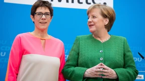 Merkel und Kramp-Karrenbauer wollen CDU auf Mitte-Kurs halten
