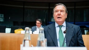 Ampel streicht Schröder Büro und Mitarbeiter