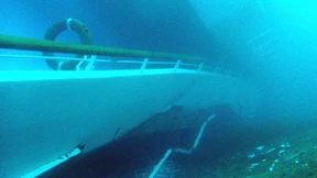 Vom Abendessen panisch in die Rettungsboote
