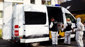 Mann tötet Frau und seine drei Kinder