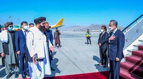 Chinas Außenminister überraschend in Kabul