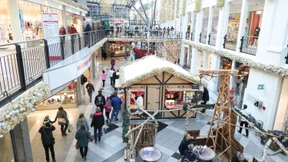 Handel streicht trotz Weihnachtsgeschäft Stellen