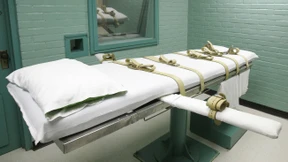 Bei Galgenwürstchen und Armsünderbier