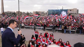 Assad tritt vor Tausenden  Anhängern auf