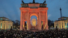 Da Vincis Knoten aus Feuer und Licht