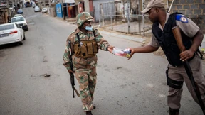 Südafrika will Tausende Gefangene auf freien Fuß setzen